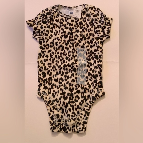 Cheetah onesie and skirt - Picture 2 of 3